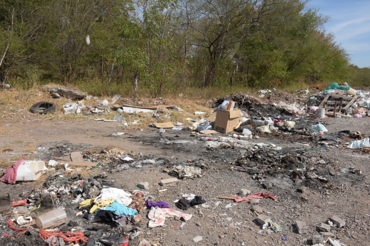 thumbnail_04.11.20 Iniciarán limpieza en tiradero de basura en comunidad de Carboneras (2)