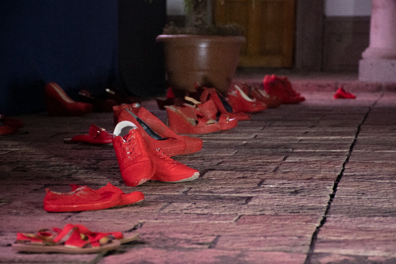 Ayuntamiento trajo para Culiacán la conferencia denominada Prevención de la Violencia a través del Arte “Zapatos Rojos” (11)
